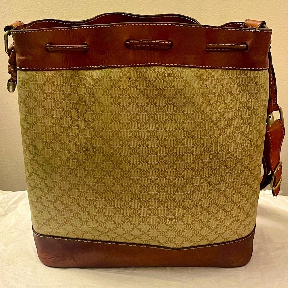 CELINE SAC SEAU Leather Bag - Picture 2 of 12